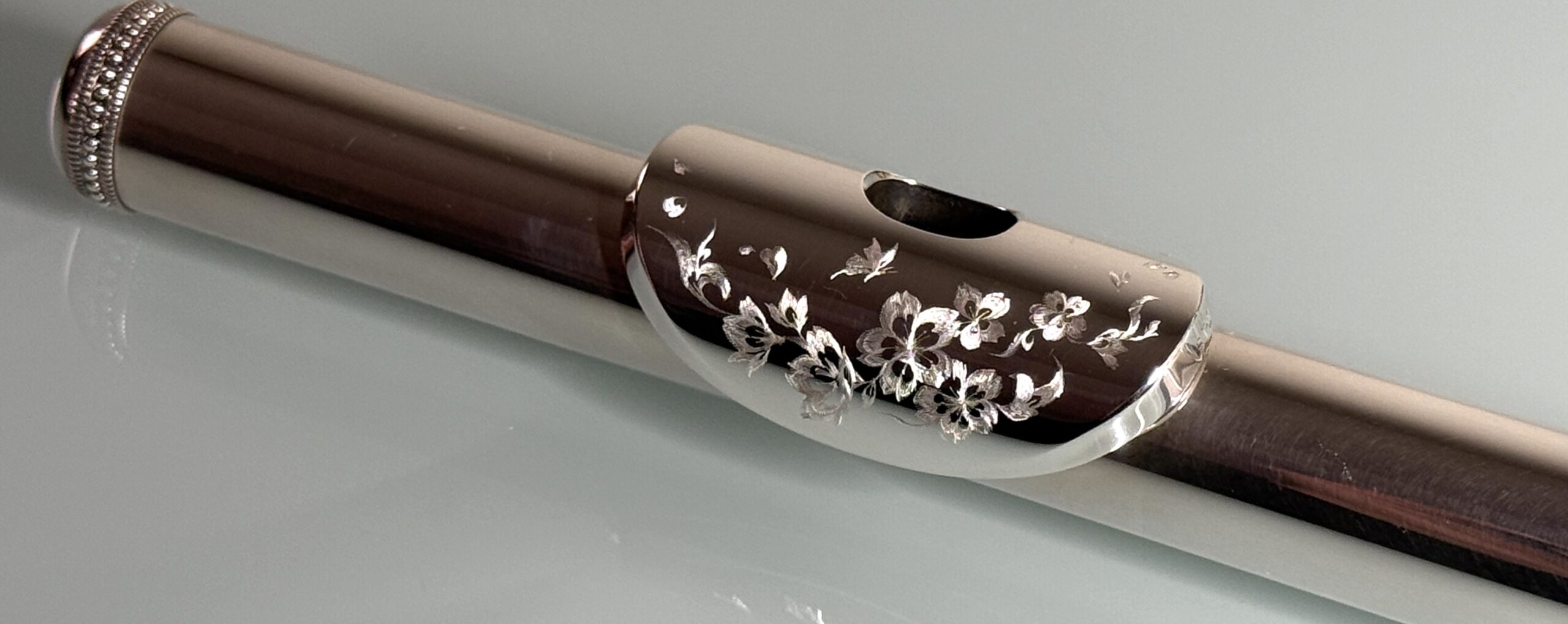 金属製楽器演奏者の彫刻 高さ約22cm Amazon.co.jp: Yajuyi 金属ミュージシャンプレイヤー像彫刻装飾